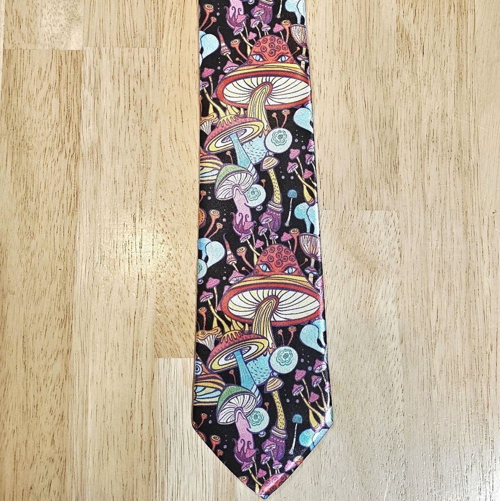 Psychedelic Mushroom Tie